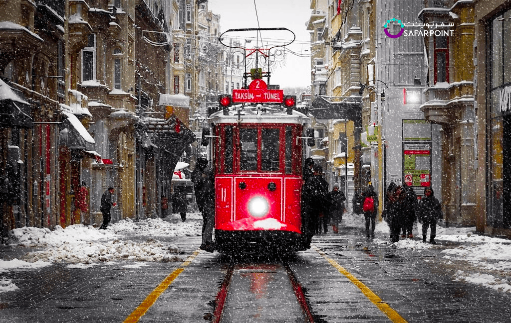 تركيا (إسطنبول) 